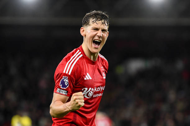 成功将球投 成功将球投