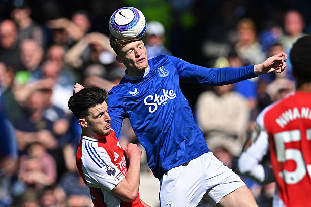 类似于儒尼 类似于儒尼